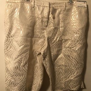 Animal white/cream print female size 18 - new